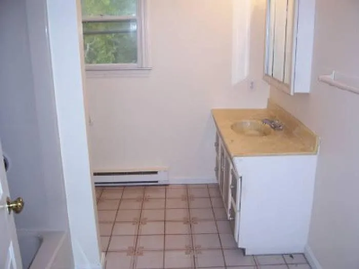 110 Regional Ave — Photo 7