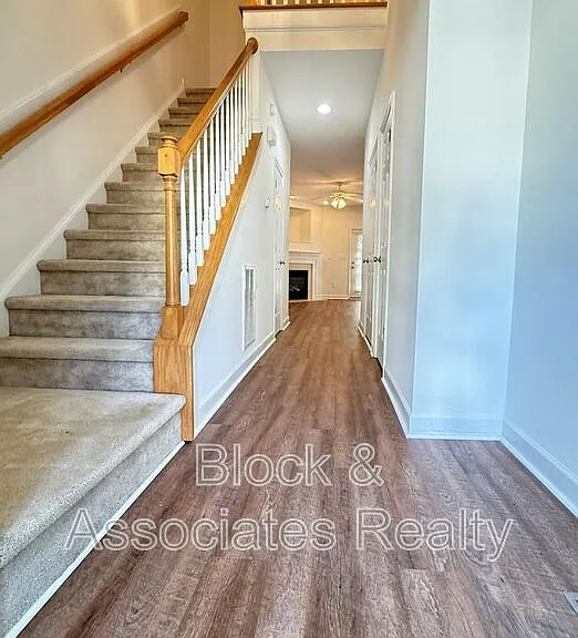 5523 Cottonrose Ln — Photo 3