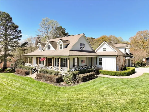 7093 Vaughn Rd, Canton, GA 30115