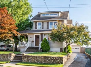 608 5th Ave, Lyndhurst, NJ 07071