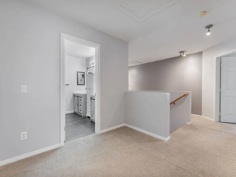 8701 Butterchurn Ave — Photo 19