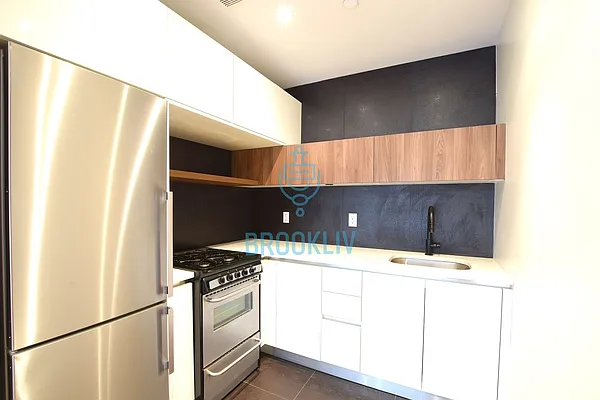 Rented by null | media 36