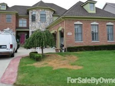 19646 Granite Dr, Macomb, MI, 48044