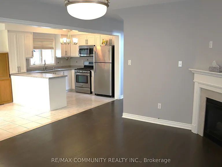 66 Coolspring Cres — Photo 10