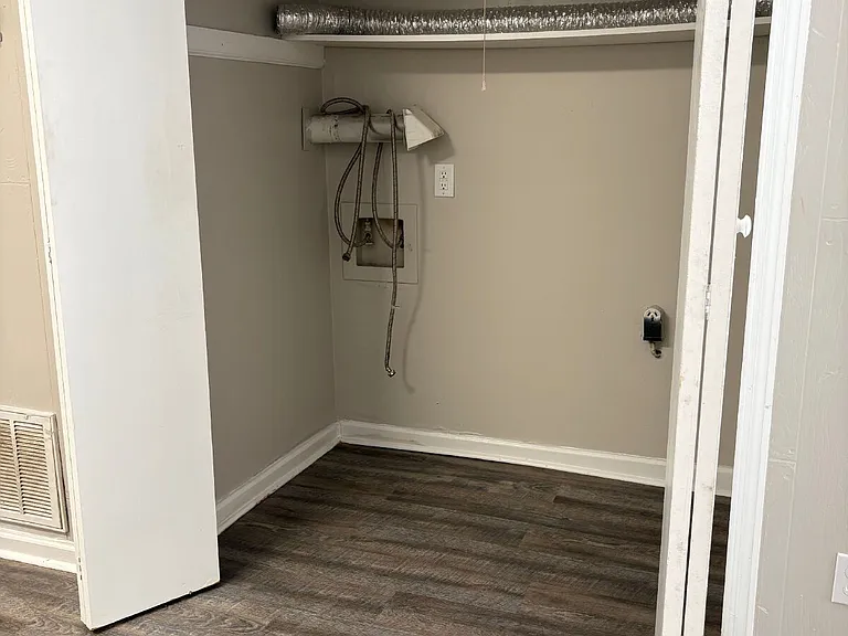 128 S Cedar Ln #2 — Photo 21