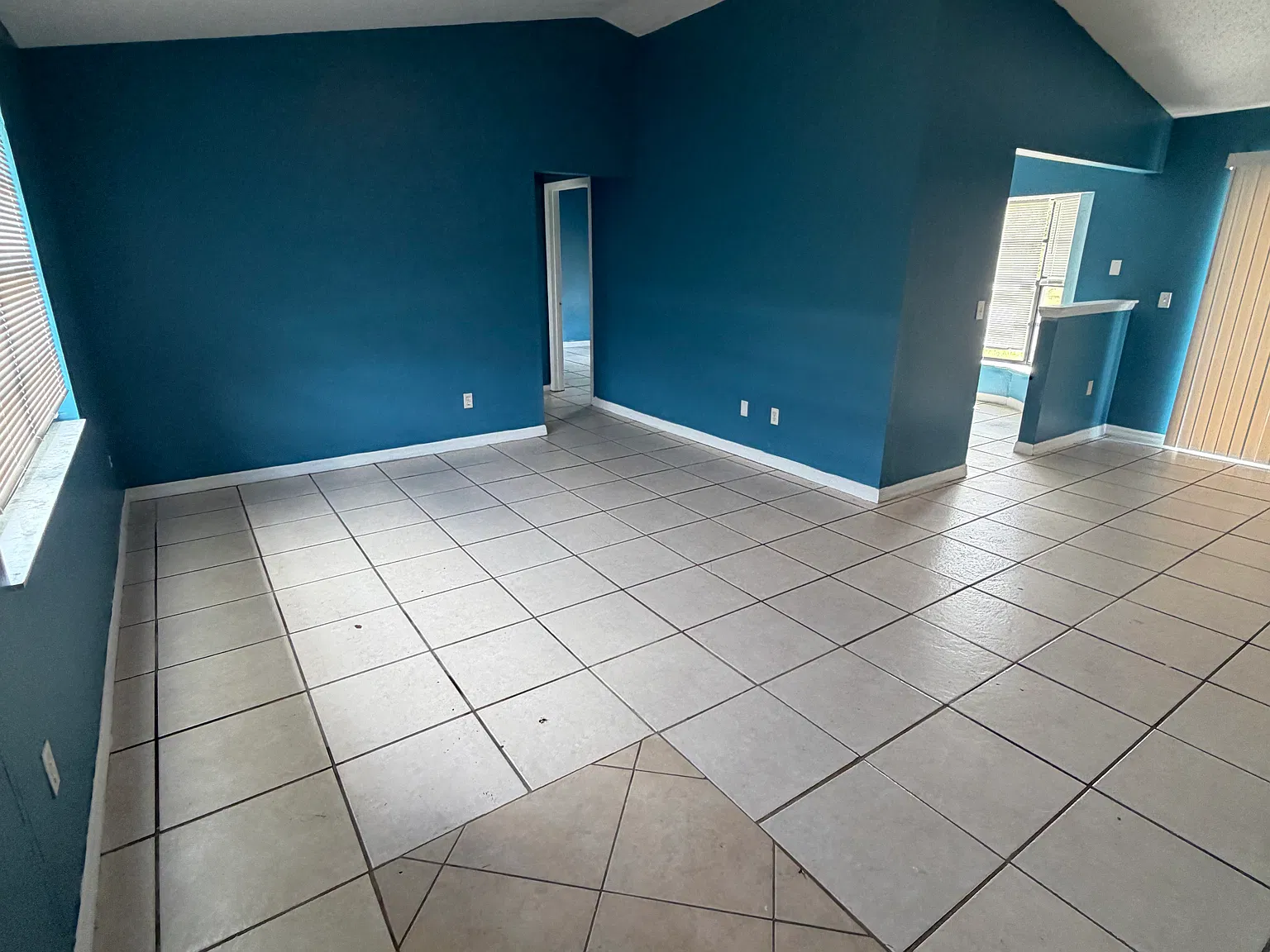 3 bed, 1066 sqft, $1,850 — Photo 4