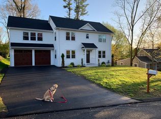 94 Gorham Rd, Fairfield, CT 06824