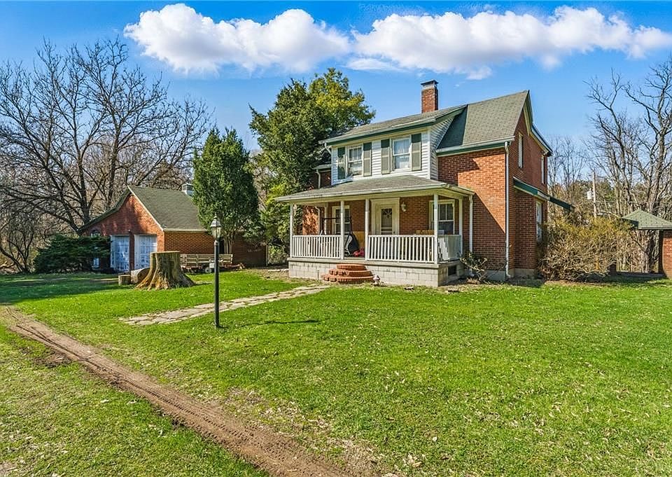 1st image of 143 Gracie Ln
