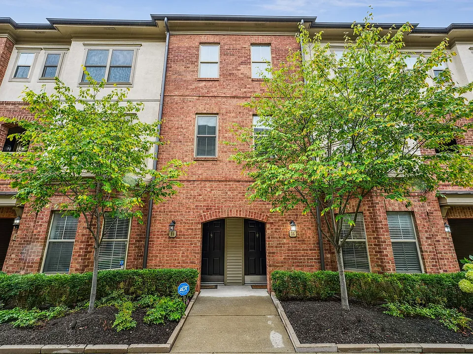 25 Victorian Gate Way #25