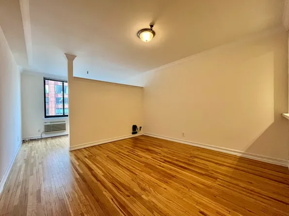 1570 1st Avenue image 1 of 12