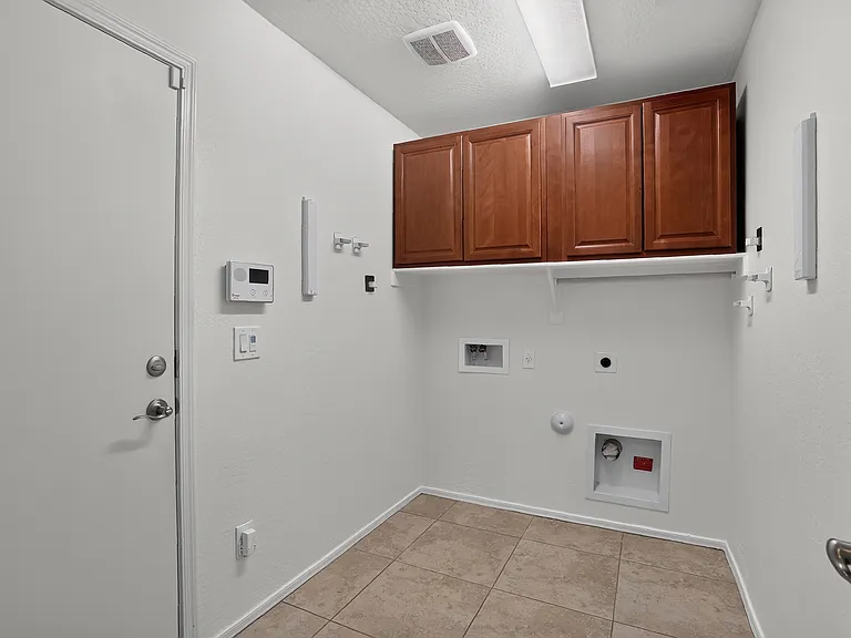 15772 W Shaw Butte Dr — Photo 9