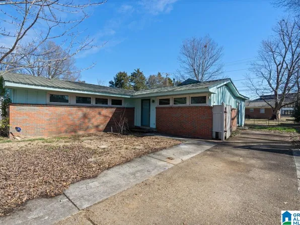 2707 Holiday Dr SW, Huntsville, AL 35805