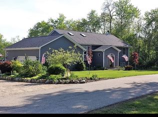 28541 W Parkview Pl, Spring Grove, IL 60081