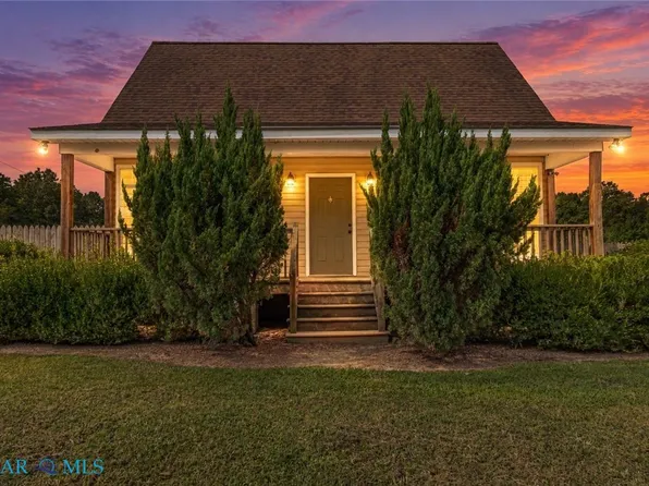 372 Cedar Point Rd, Heathsville, VA 22473
