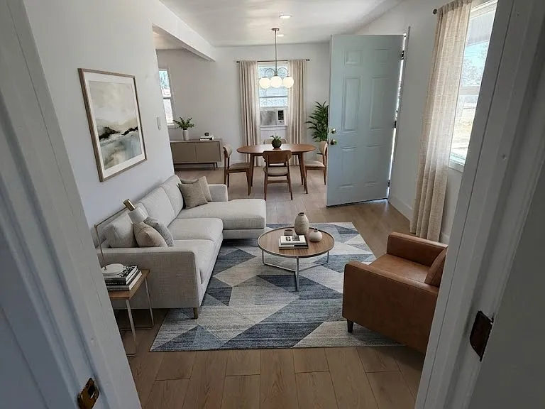 127 N Date Ave — Photo 4