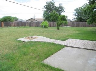 941 Manor Ave #HOUSE, Hanford, CA 93230