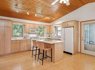 984 Trout Brook Rd, Hudson, WI 54016