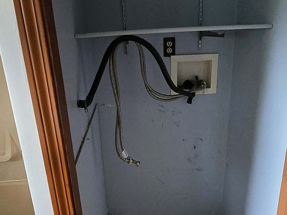 Washer/dryer hookup closet