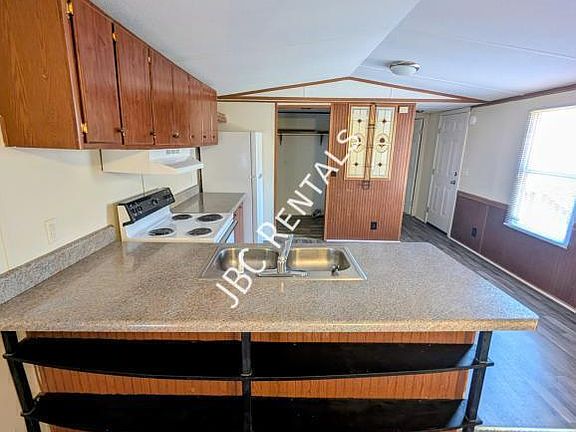 3rd image of 5015 Middle Rd Trlr 6