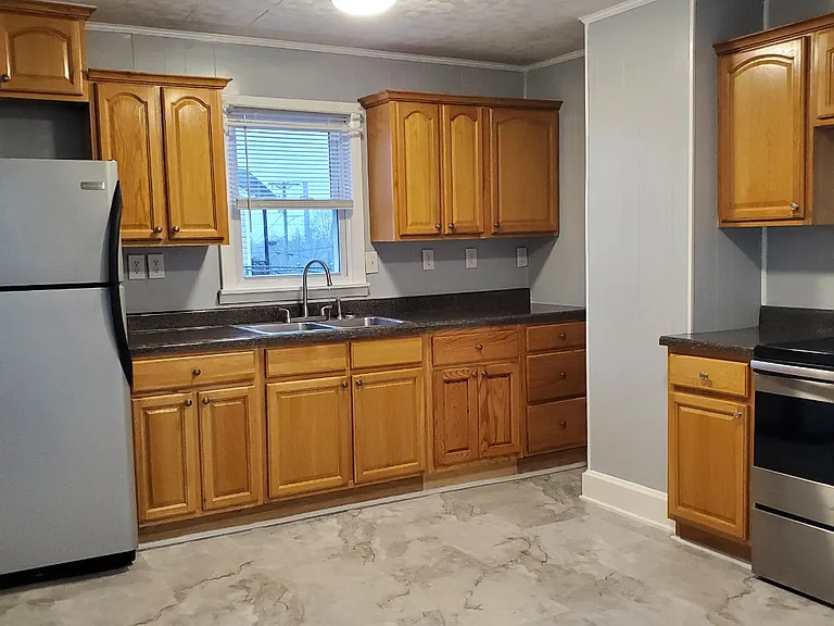 135 Kingsolver St — Photo 13