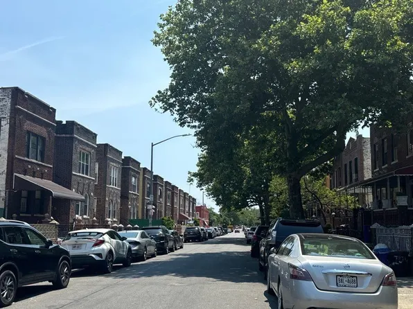 211 East 96th Street image 3 of 4