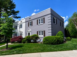 6686 Hillandale Rd #31, Chevy Chase, MD 20815
