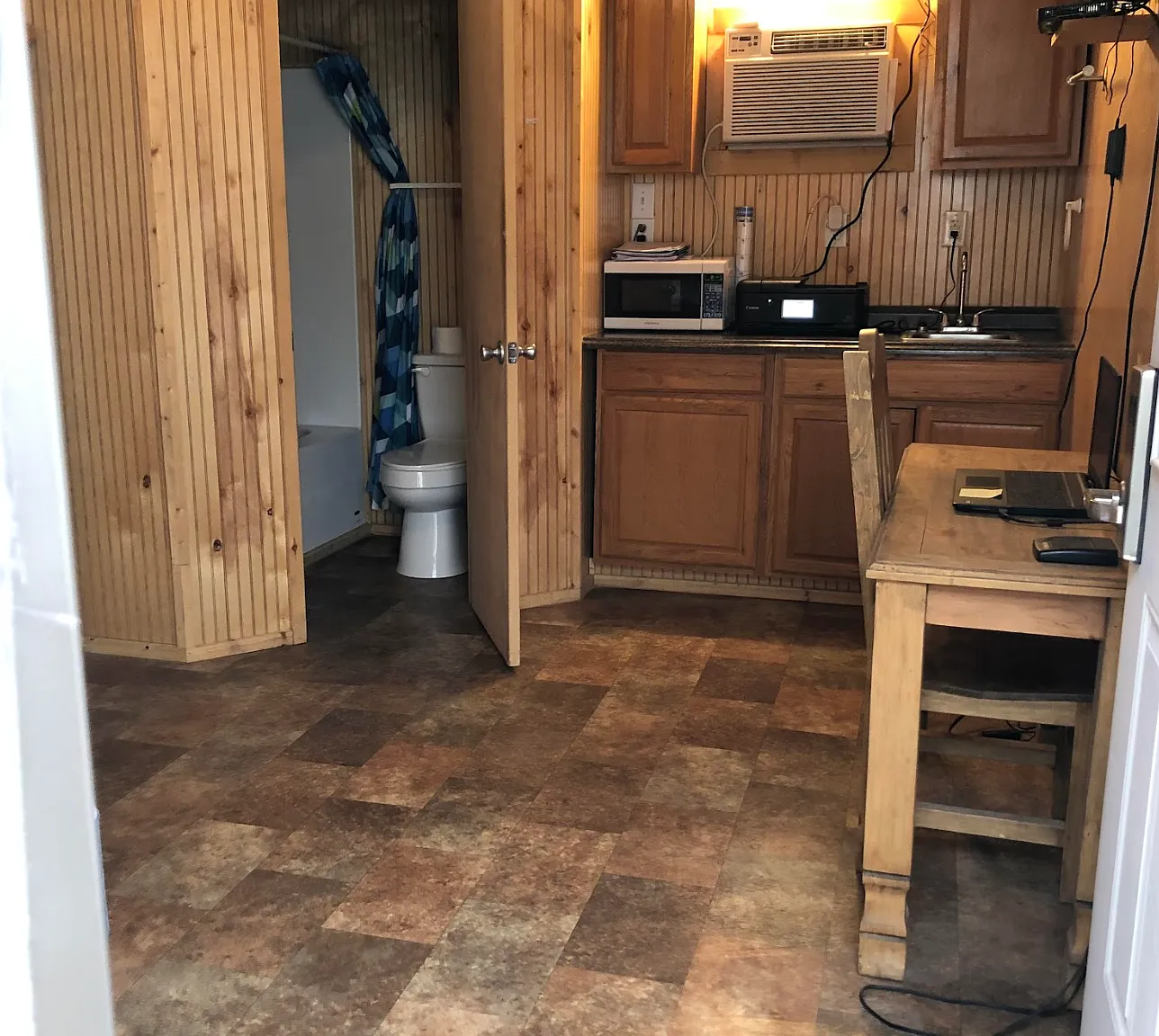 Midland County RV Park - Cabin #13 — Photo 3