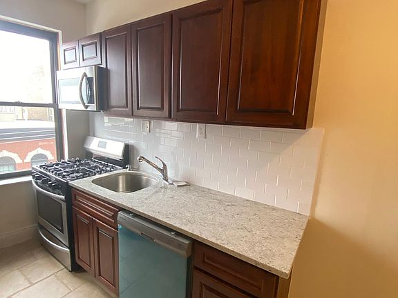 3rd image of 2801 Kennedy Blvd #C14