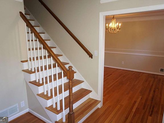 4th image of 1140 Falstaff Dr