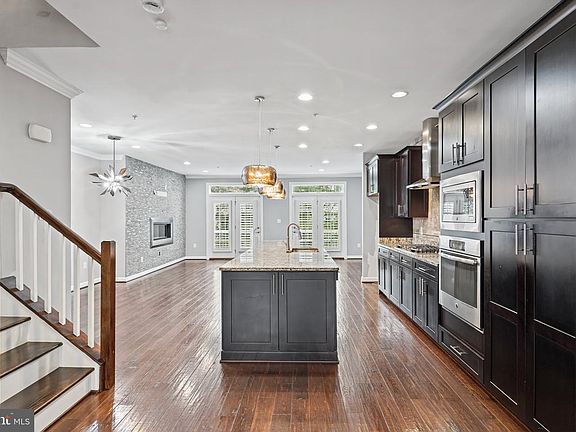5th image of 7452 Burnside Way