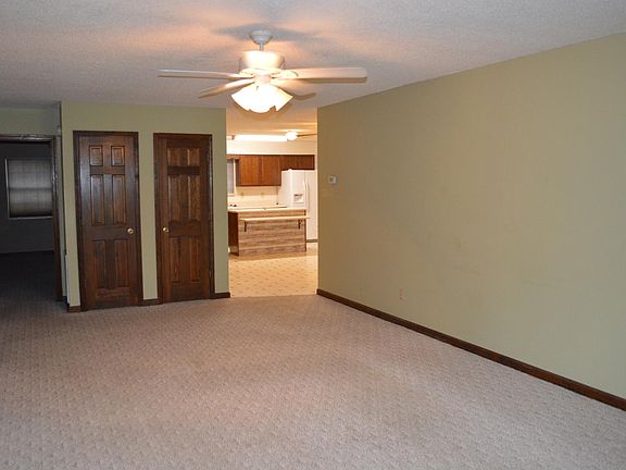 5th image of 1509 Claremont Dr