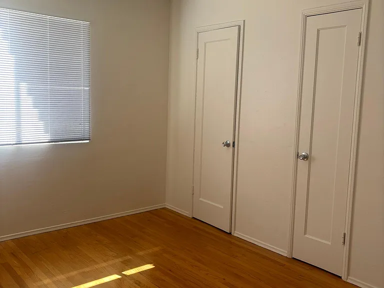 4848 Parks Ave — Photo 11
