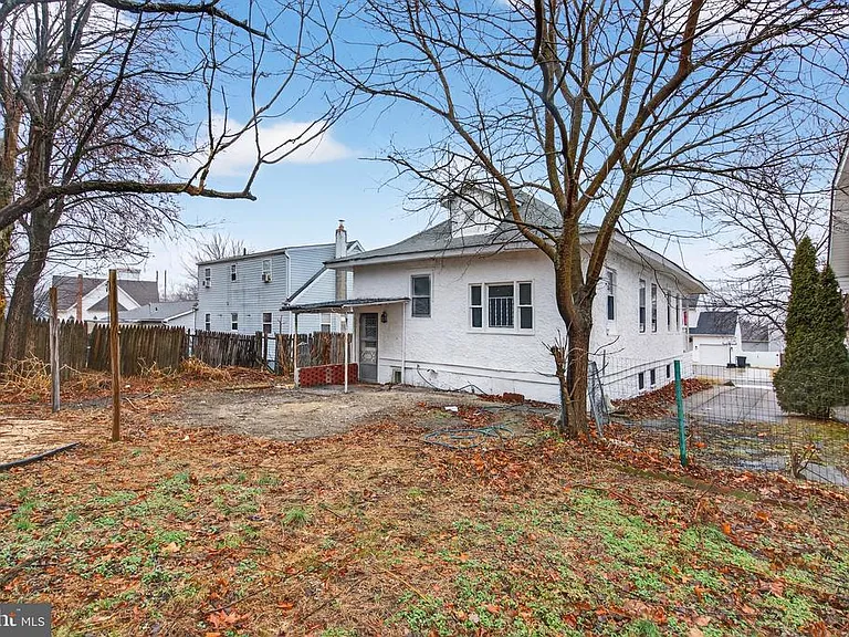 541 Engard Ave — Photo 13