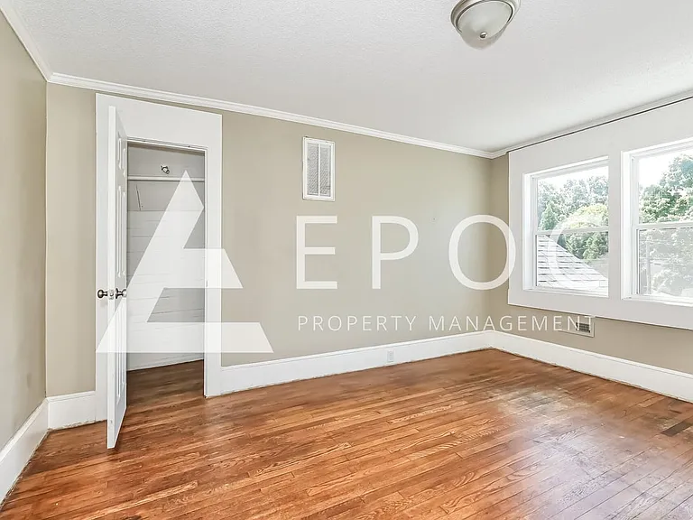 731 S Broad St — Photo 11