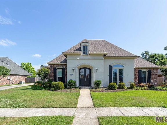 2nd image of 18023 Bellingrath Lakes Ave