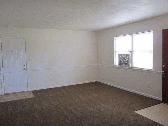 4th image of 4604 Brookwood Ct APT B