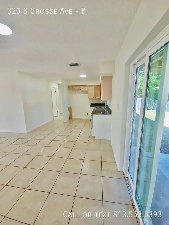 3-Bedroom Home in Tarpon Springs Last Month's Rent FREE! — Photo 3
