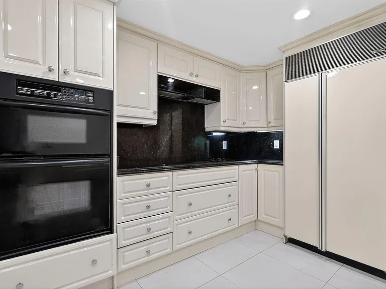 9595 Collins Ave #N-8F — Photo 20