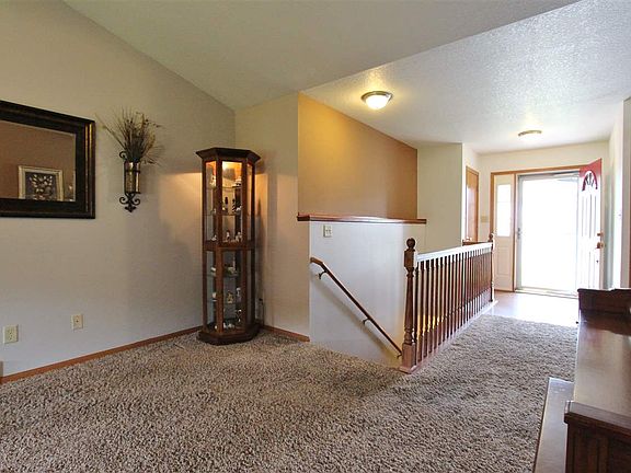 2nd image of 5419 Carey Dr