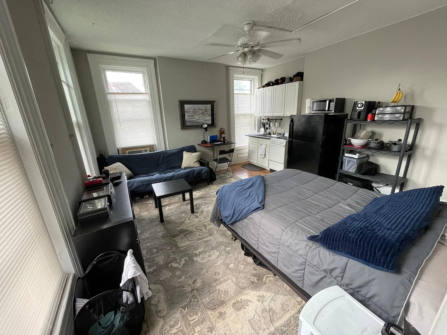1076 Neil Ave — Photo 1