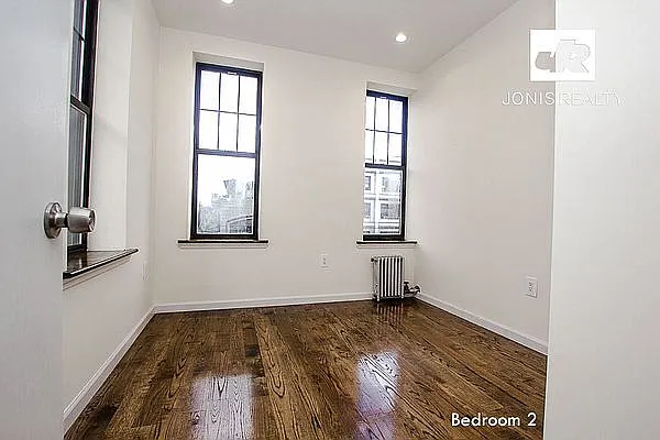 Rented by Jonis Realty | media 4