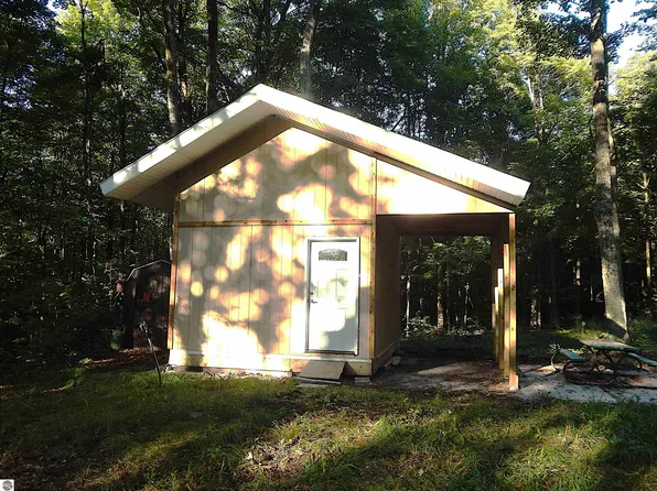 2247 Adams Rd, East Jordan, MI 49727