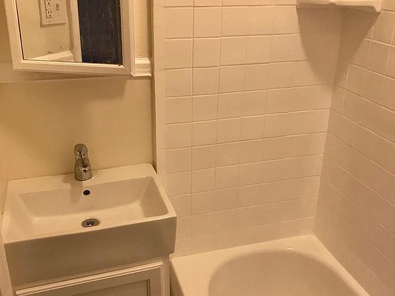 5th image of 2265 Duvall St