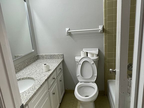 4th image of 2521 White Chapel Dr