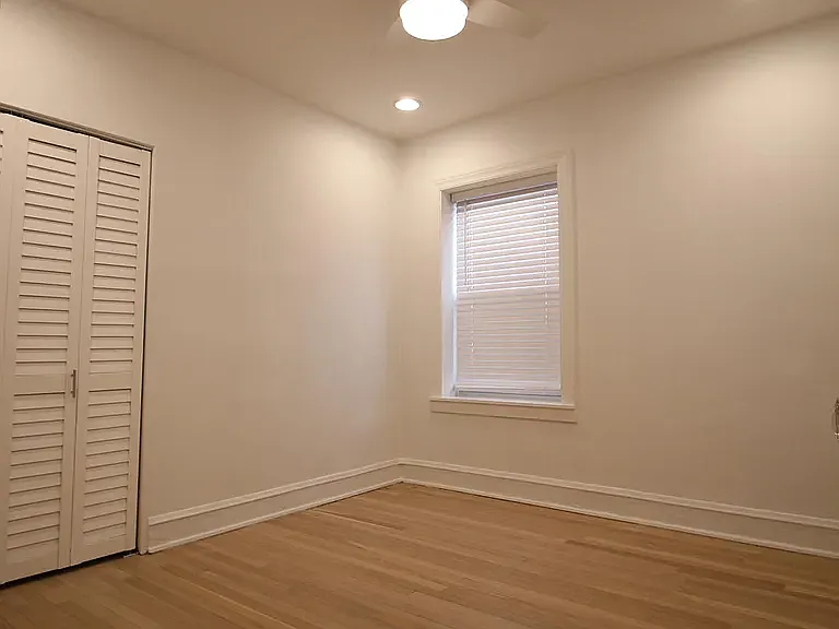 2255 W Huron St — Photo 12