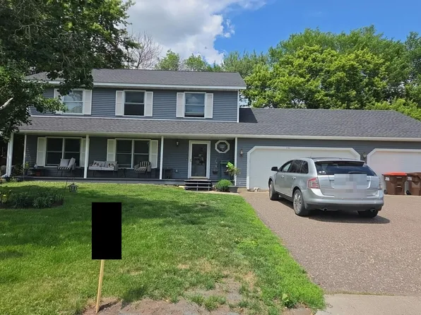 744 S Park Dr, Hastings, MN 55033