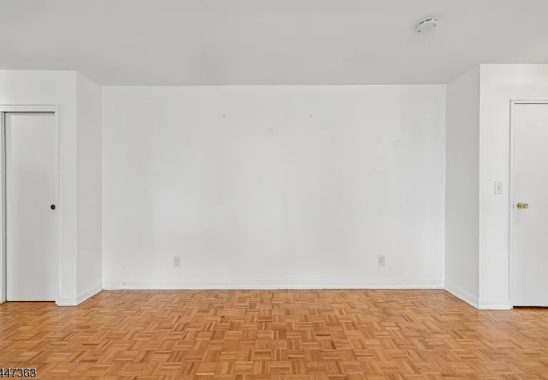135-167 S Maple Ave #137-D — Photo 8