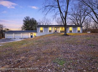 9992 Woodbury Rd, Laingsburg, MI 48848