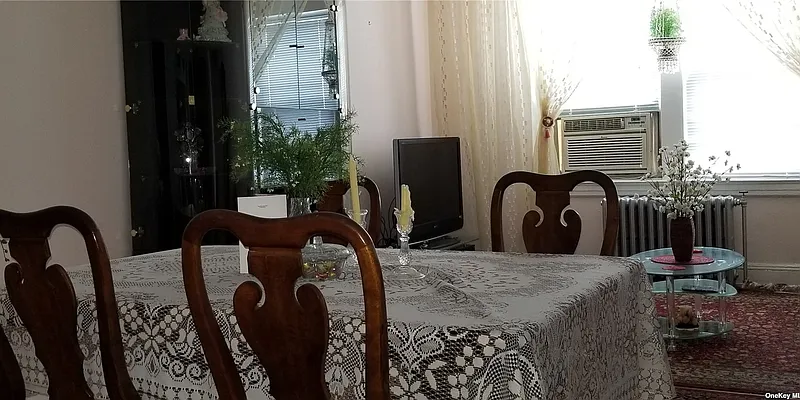 Sold by EZ Sell Realty | media 25