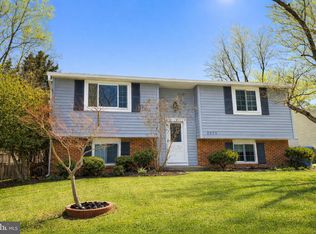 9804 Brightlea Dr, Vienna, VA 22181